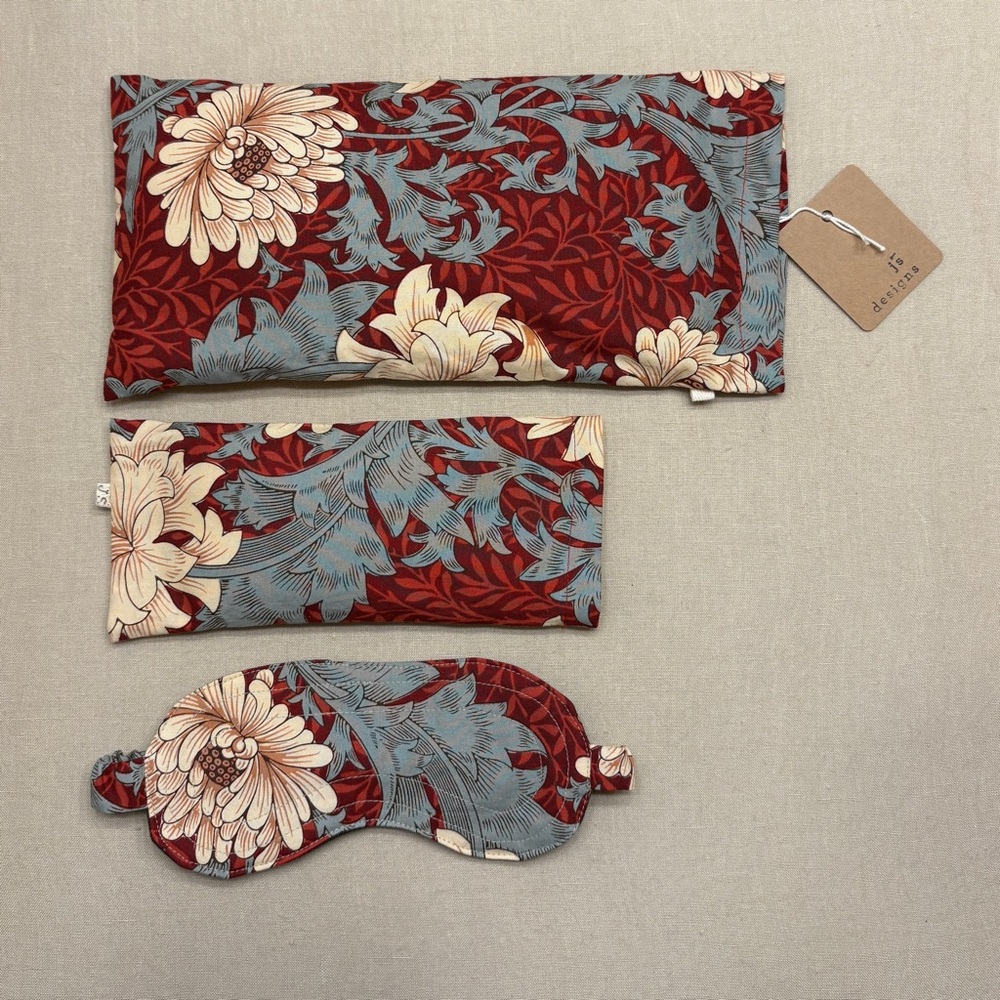 Red Floral Sleep Mask and Comfort Pouch Set  NWT